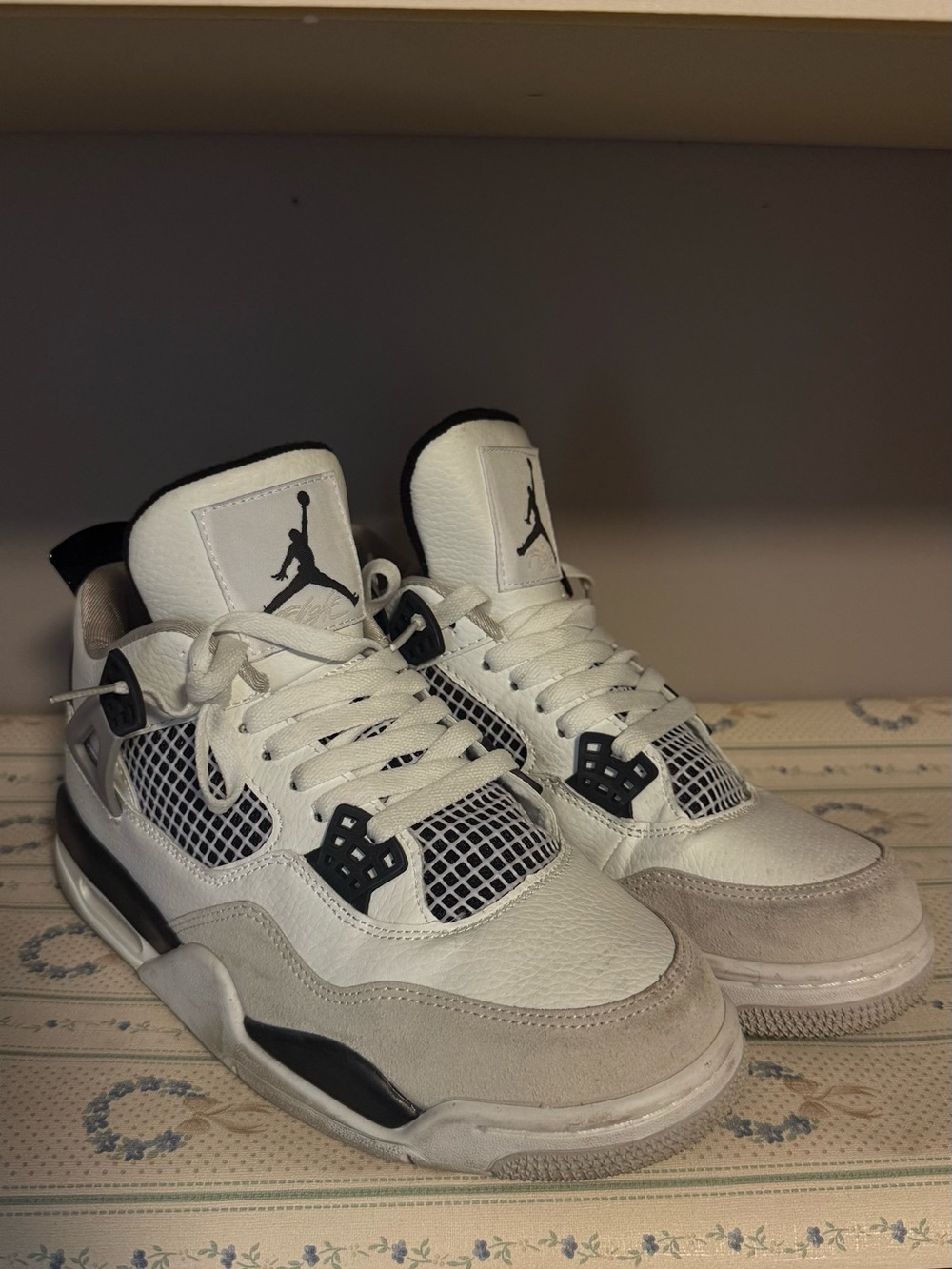 Jordan 4 Military Black Sneakers